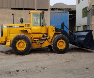 CARGADOR FRONTAL VOLVO L120C 04