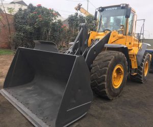 CARGADOR FRONTAL VOLVO L120E 01