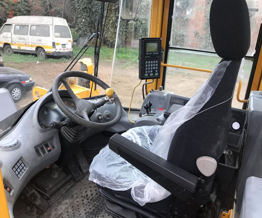 CARGADOR FRONTAL VOLVO L120E 04