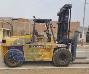 MONTACARGA CATERPILLAR DP 135 01