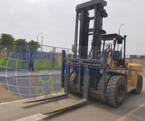 MONTACARGA CATERPILLAR DP 135 06