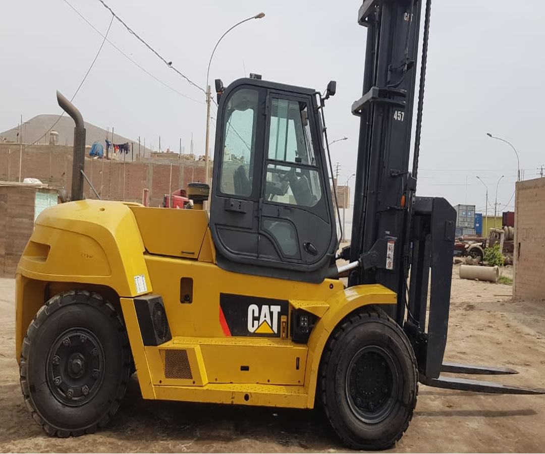 MONTACARGA CATERPILLAR P36000 01