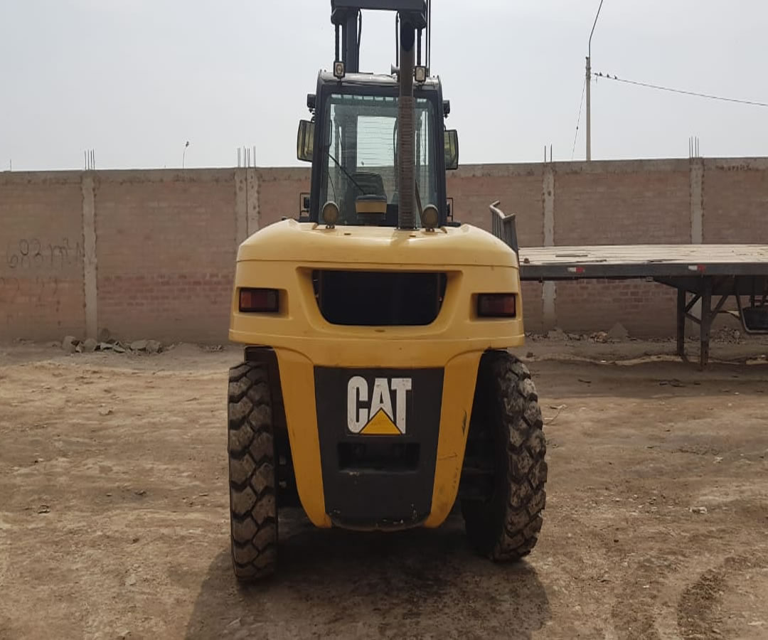 MONTACARGA CATERPILLAR P36000 02
