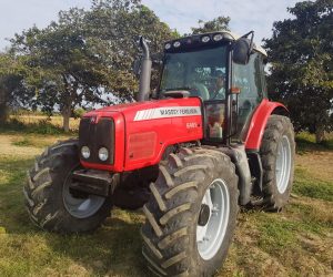 TRACTOR AGRICOLA MASSEY FERGUSON 01