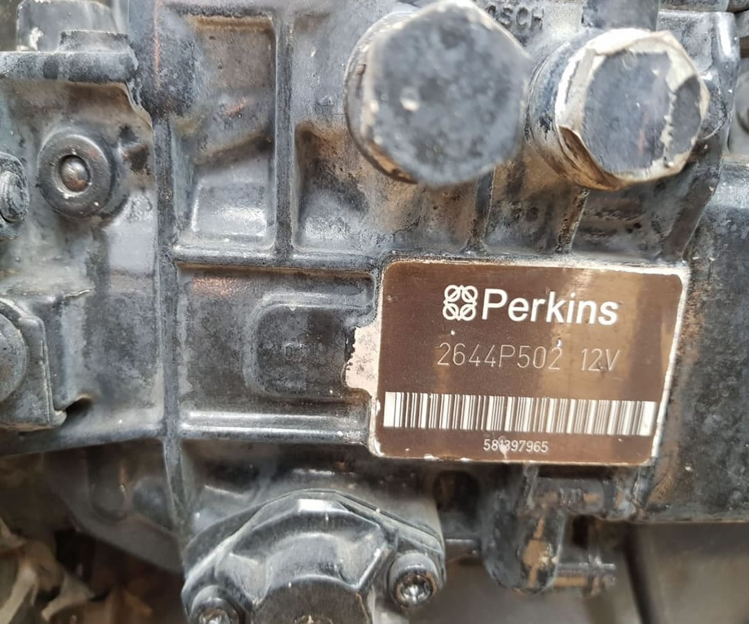 TRACTOR AGRICOLA MASSEY FERGUSON 05